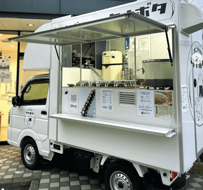 愛知県名古屋市「タナボタ」様のキッチンカーを製作させていただきまし