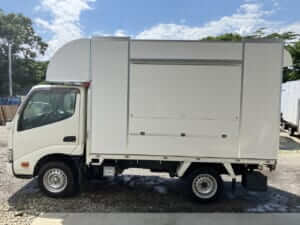 【1.25tトラック】トヨタ/ダイナの新型大型キッチンカー【車両のみ中古】【最短納車３週間】
